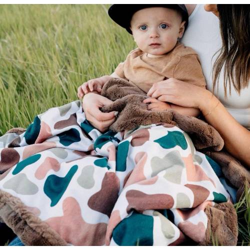 Retro Camo Minky Blanket Baby Boy Camouflage Fur Blanket Custom Baby Gift for Hunter Nursery Decor Hunting Boys Bedroom Decor Camo Bedding