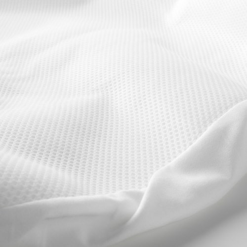 Mattress protector - white 27 1/2x52 "