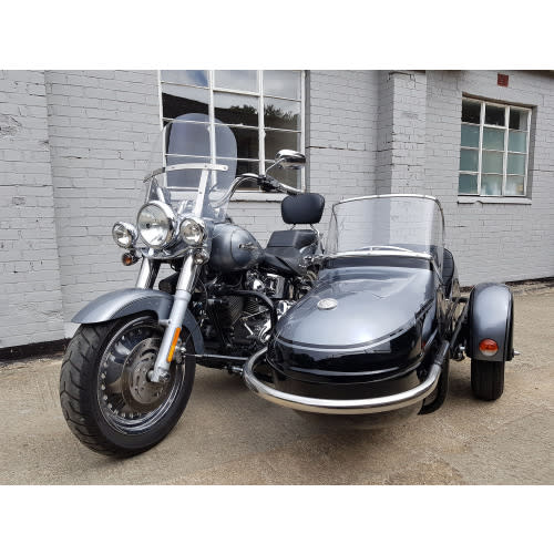 Heritage Classic with Sidecar