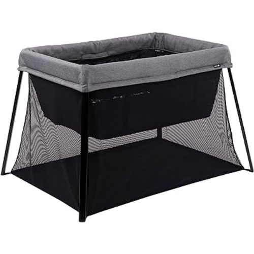 Safety 1st Dream and Go Travel Playard, Light weight and folds compact for easy storage and travel, with a soft mattress and zip up bassinet, Grey Wolf