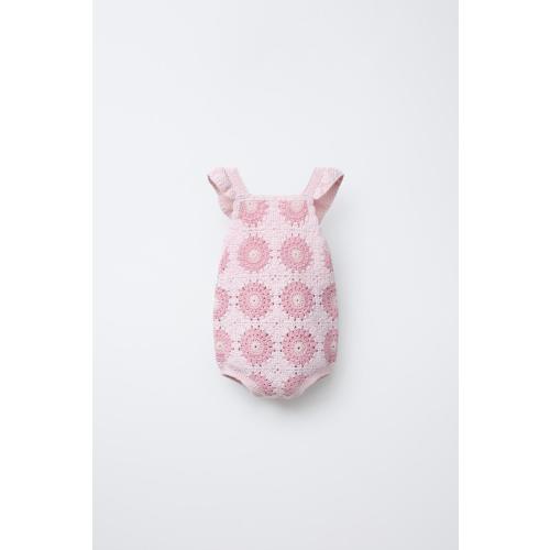 FLORAL CROCHET KNIT ROMPER - Light pink | ZARA United States