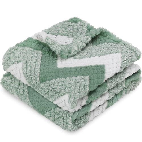 HOMRITAR Baby Blanket for Boys Girls Soft Fleece Fluffy Toddler Blanket, Warmer Comfort Reversible Boho Decor Bed Blankets with Chevron Pattern for Newborn Infant 30 x 40
