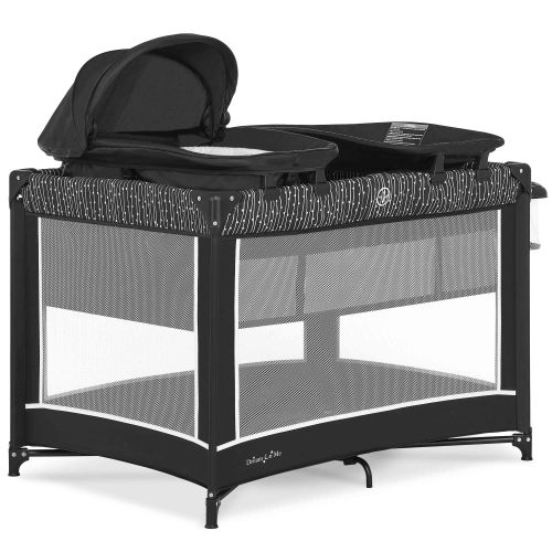 Dream On Me Lilly Deluxe Playard with Full Bassinet