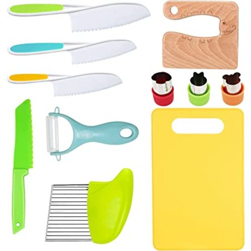 RISICULIS 11 Pieces Wooden Kids Kitchen Knife, Kids Knife Set Include Wood Kids Knife, Serrated Edges Plastic Toddler Knife, Crinkle Cutter, Sandwich Cutter, Y Peeler, Cutting Board