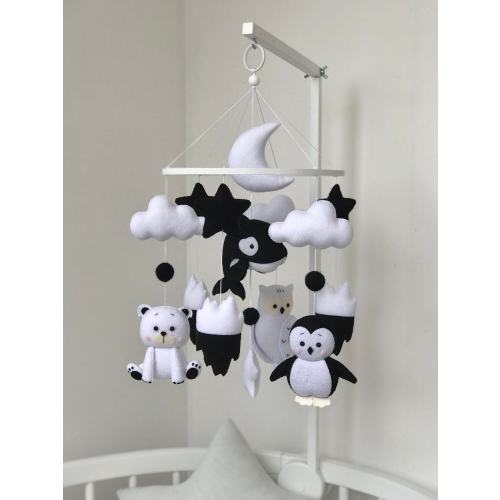 Black and white mobile, black nursery decor, black baby mobile, baby mobile arctic, contrast mobile, baby crib mobile, montessori mobile