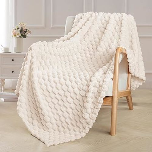 Exclusivo Mezcla Extra Large Soft Fleece Throw Blanket, 50x70 Inches Stylish Jacquard Throw Blanket for Couch, Fuzzy Cozy Lightweight for All Season, Ivory