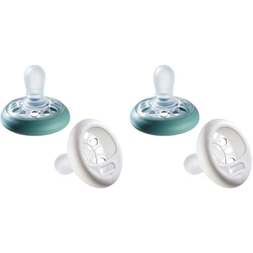 Tommee Tippee Breast-Like Pacifier, 0-6 Month Pack of 4 Pacifiers with Breast-Like Baglet, Symmetrical Design, and BPA Free