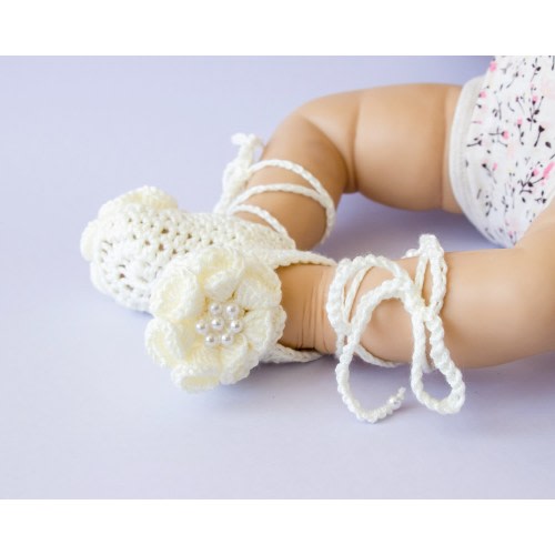 Off white Baby girl shoes, Flower shoes, Preemie shoes, Baby ballet shoes, Mary Janes, Newborn shoes, Crochet Baby shoes, Baby girl gift