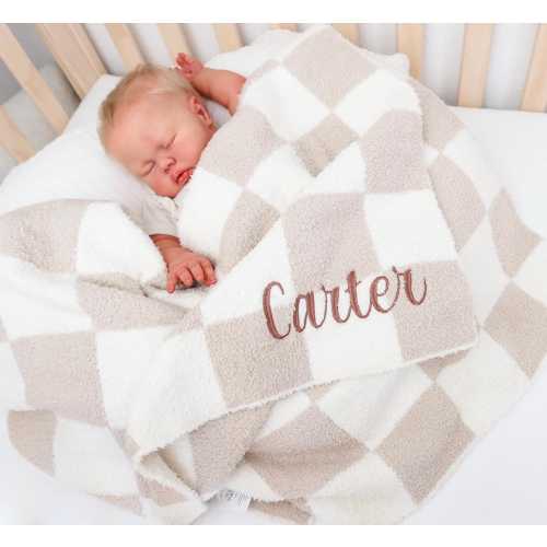 Baby blanket, Checkered Blanket personalized with embroidered baby name, baby showers, cozy baby blanket, newborn gift, warm blanket.