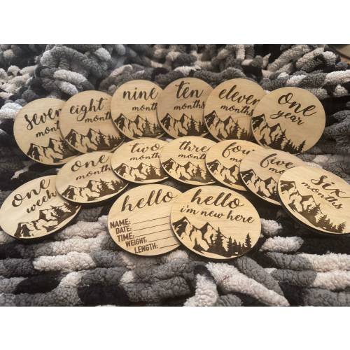Baby Boy Milestone Cards - Wooden Baby Cards - Engraved Milestone Prop - Mountains and Trees - Newborn Gift Idea - Baby Shower Gift