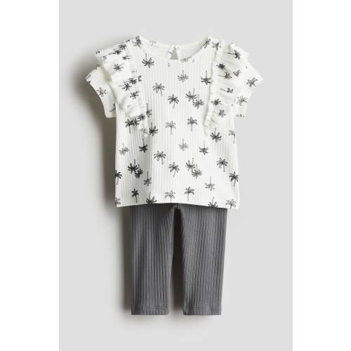 2-PIECE JERSEY TOP AND LEGGINGS SET