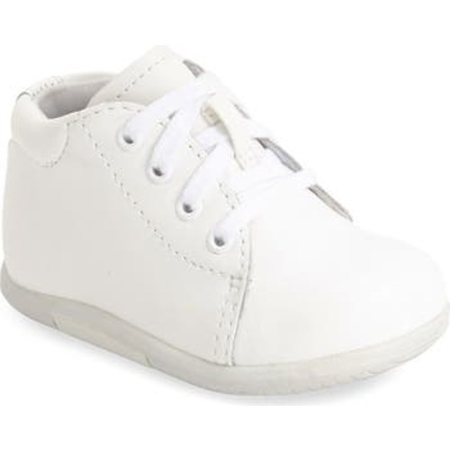 Elliott Boot, 3 W