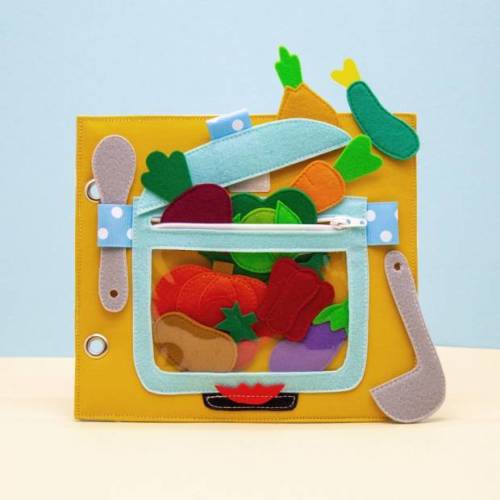 Mini Moms Quiet Book