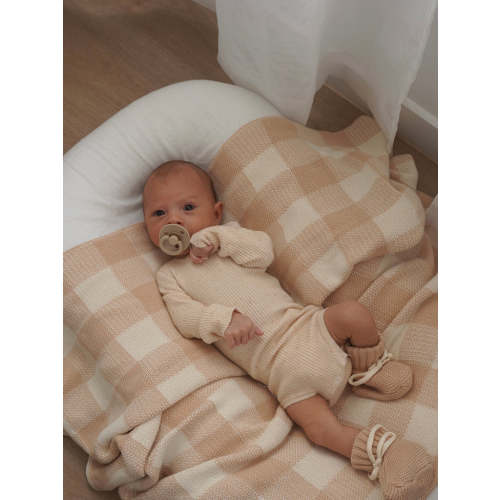 Caramel Gingham Knitted Blanket