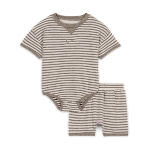 Nike ReadySet Baby (0-9M) Bodysuit and Shorts Set