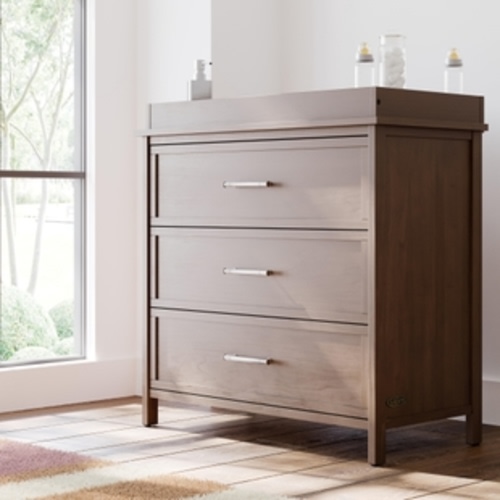 Graco Classic 3 Drawer Chest of Drawers: Hazelnut