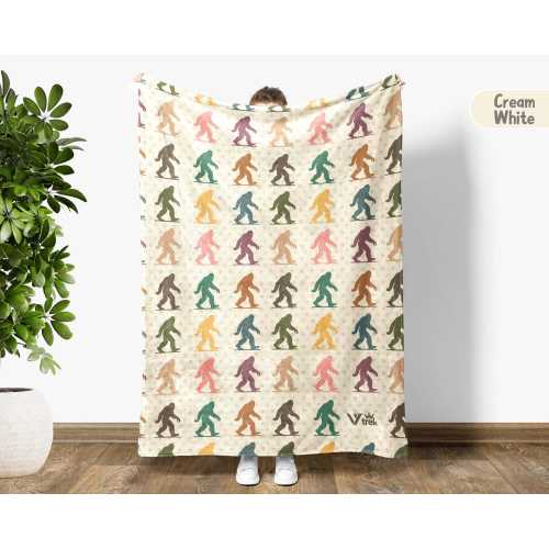 Bigfoot Gift Blanket, Vintage Bigfoot Lover Throw, Retro Sasquatch Fleece Blanket, Cozy Bigfoot Graphic Blanket, Unique Cryptid Lover Gift