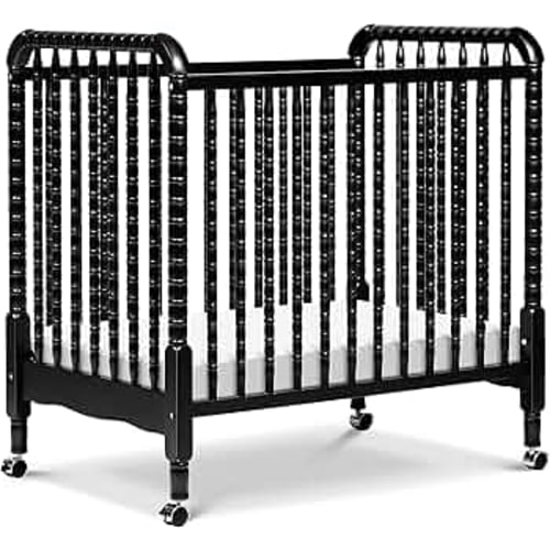 DaVinci Jenny Lind 3-in-1 Convertible Mini Crib in Honey, Removable Wheels, Greenguard Gold Certified