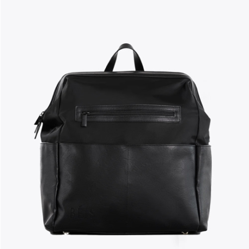 BÉIS 'The Diaper Backpack' in Black - Black Diaper Bag & Diaper Backpack