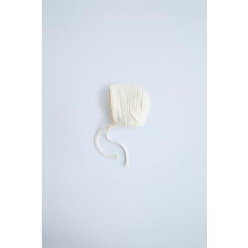 TEXTURED BONNET