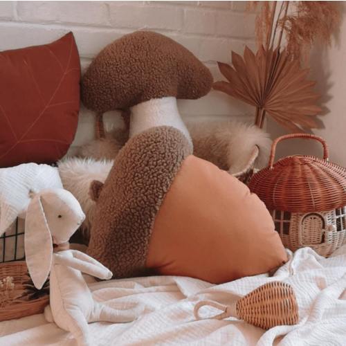Acorn-shaped pillow | Woodland plush pillow | Acorn cushion | woodland theme nursery decorative pillow autumn pillow | fall decoration