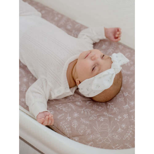 Small Oval/Moses Fitted Waterproof Sheet | Bee Kind