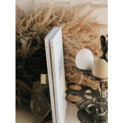 A Farmhouse Holiday Heirloom Linen 2 Book Set | Read & Learn Books for – Farmhouse Book Co.