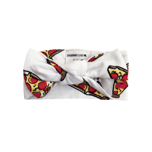 Knot Bow, Pizza