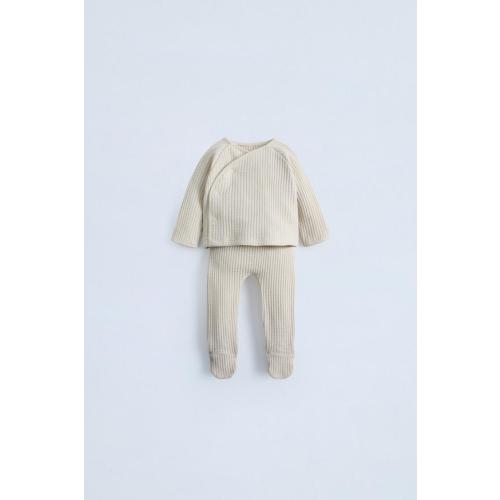 STRUCTURED SHIRT AND FOOTED LEGGINGS MATCHING SET - Ecru | ZARA United States