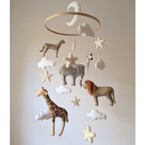 Safari baby mobile, jungle themed crib mobile for nursery, heirloom baby gift for babyshower, cot mobile with safari animals