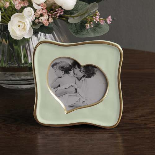 FRAME Encanto Curved Heart 5 x 5 (Pistachio)