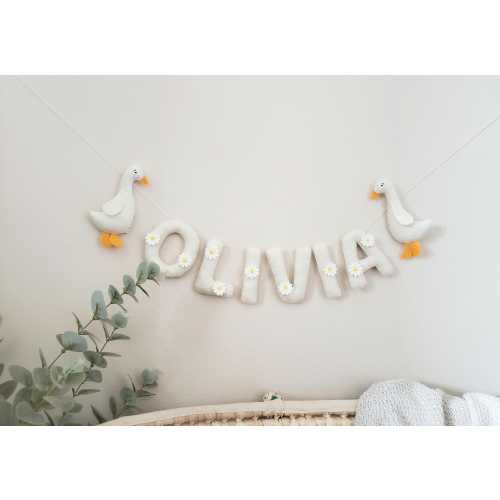 Felt name banner,felt name garland ,girls name banner,goose name garland, garland with name,daisies felt letters