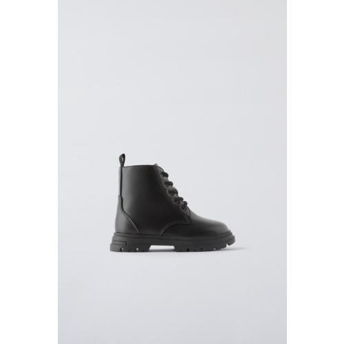 CHUNKY LACE-UP BOOTS, Black - size 5.5