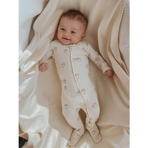 Organic Zipper Baby Footie in Buttercream Acorn – L'ovedbaby