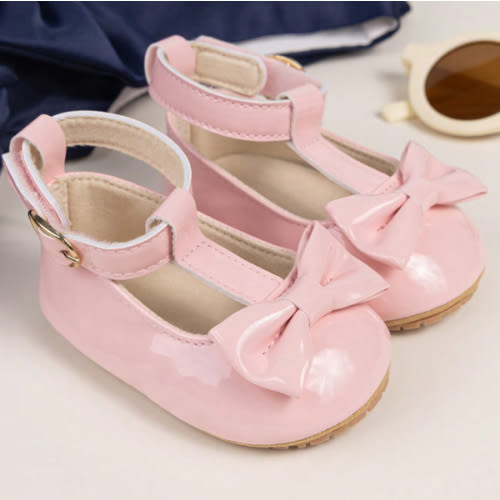 Size 4.5 baby shoes pink