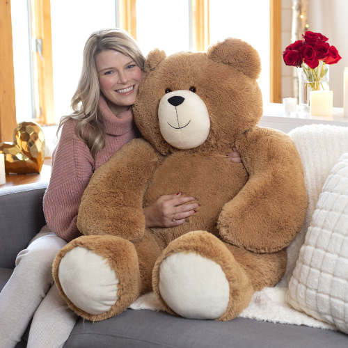 4 Ft. Big Hunka Love® Bear
– Vermont Teddy Bear