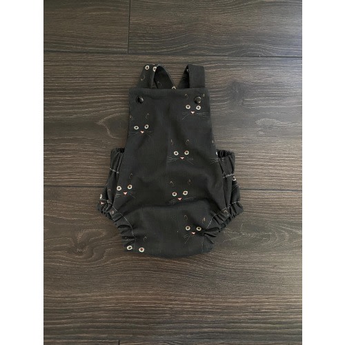 Baby cross back romper / cat romper / Vintage baby romper (Size: 3-6m) / Organic baby clothes / Baby outfit / Halloween romper / gender neutral baby