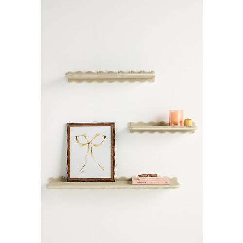 Adrie Shelf