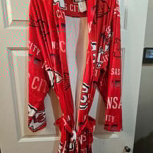 KC CHIEFS ROBE