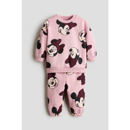 2-PIECE PRINTED SWEATSHIRT AND JOGGERS SET