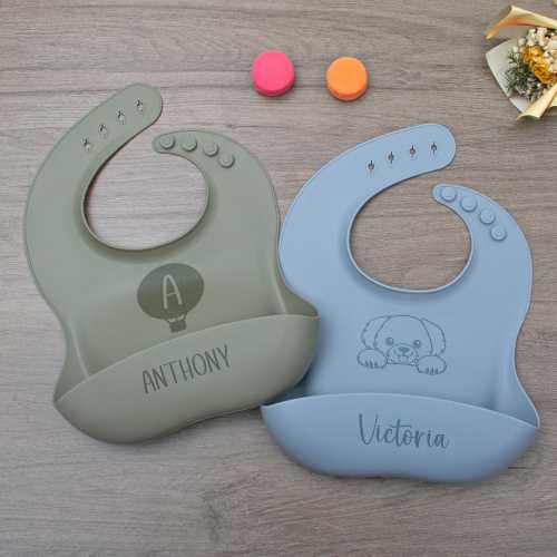 Custom Engraved Silicone Baby Bib, Personalized Infant Bib with Food Catcher, Ideal Gift for Baby Showers & New Parents