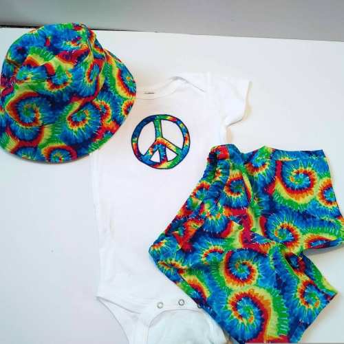 Tie Dye Peace Baby Outfit, Hippie Love Rainbow Baby Boy Summer Clothes Beach Vibes, Reversible Bucket Hat, Peace Spiral Bodysuit Groovy Dude
