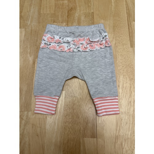 0-3 months pants CJP ruffle bottom