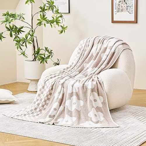 Checkered Throw Blanket, Beige Super Soft Knit Breathable Throw Blanket, Cozy Fluffy Reversible Checkerboard Flower Fuzzy Blanket for Couch Sofa Bed Living Room Decor 60 x 80 Inch