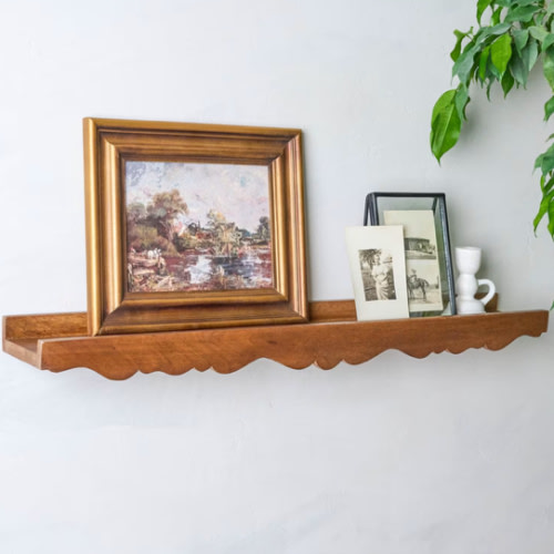 Daphne Wood Scalloped Picture Ledge