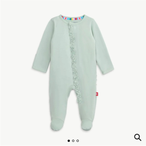 Magnetic Footie with Ruffle – Magnetic Me