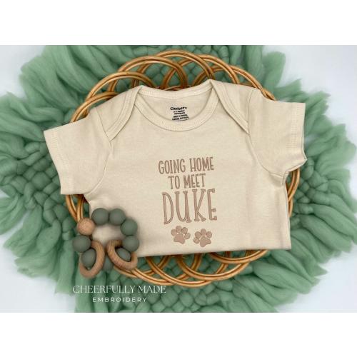 Embroidered Going Home to Meet my Pet Bodysuit, Hospital Take Home Bodysuit, Pet Baby Announcement, Pet Bodysuit Baby Coming Home to Pet