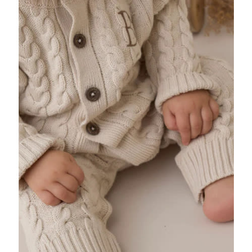 Wheat Horseshoe Cable Knit Baby Jumpsuit – Elegant Baby