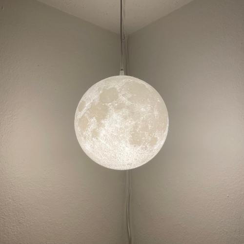 Hanging Moon Plug-in Pendant Light | 10-inch Diameter