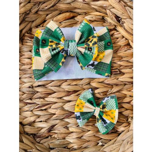 TRACTOR: Jon Deer, Big Green tractor, Baby bow, Baby headwrap, Stretchy fabric, Nylon, Clip, Hairtie, Bow tie, Sailor bow, Headband